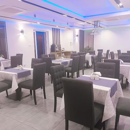 Hotelik & Restauracja Amber Raszyn Εξωτερικό φωτογραφία