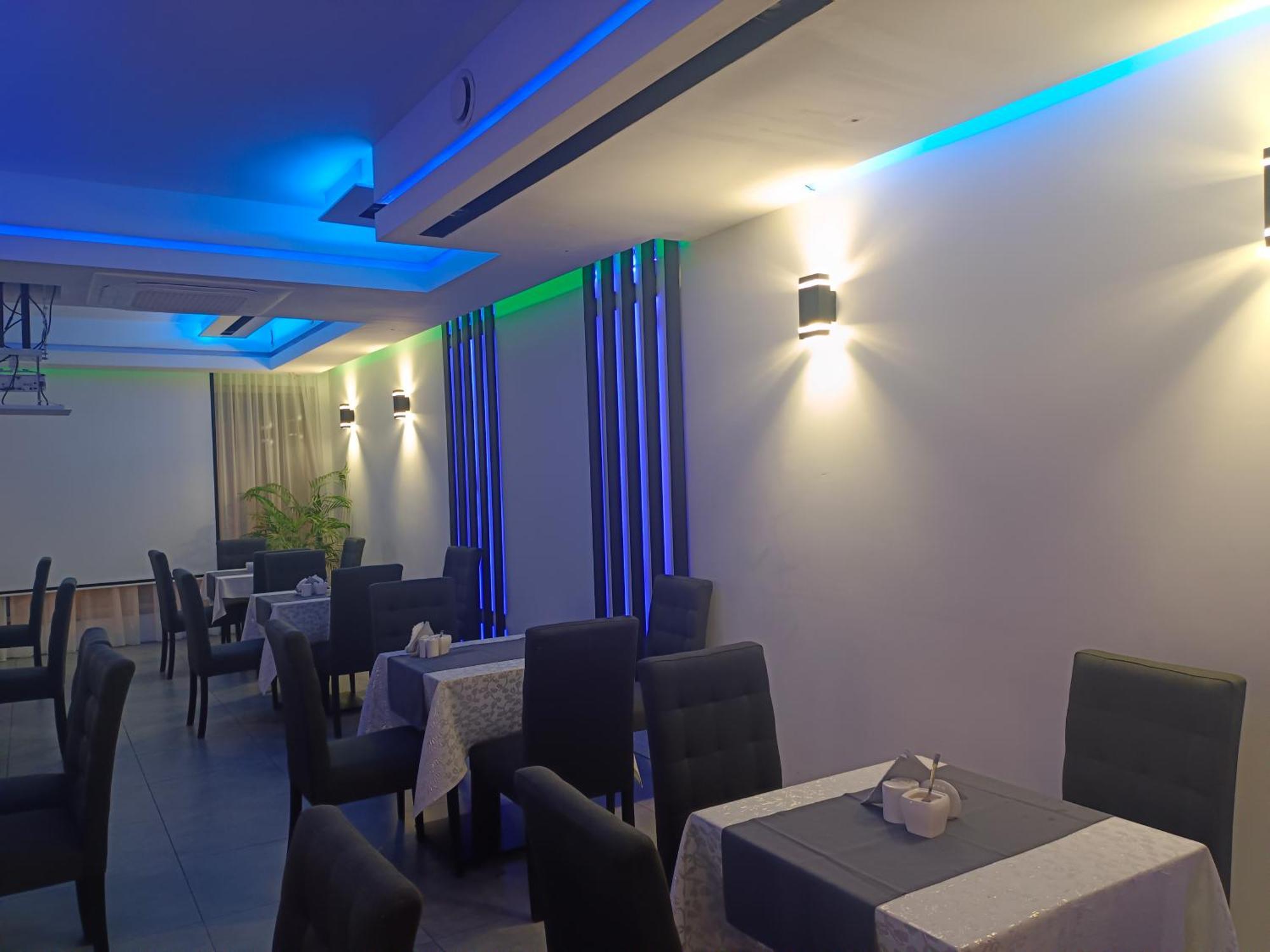 Hotelik & Restauracja Amber Raszyn Εξωτερικό φωτογραφία