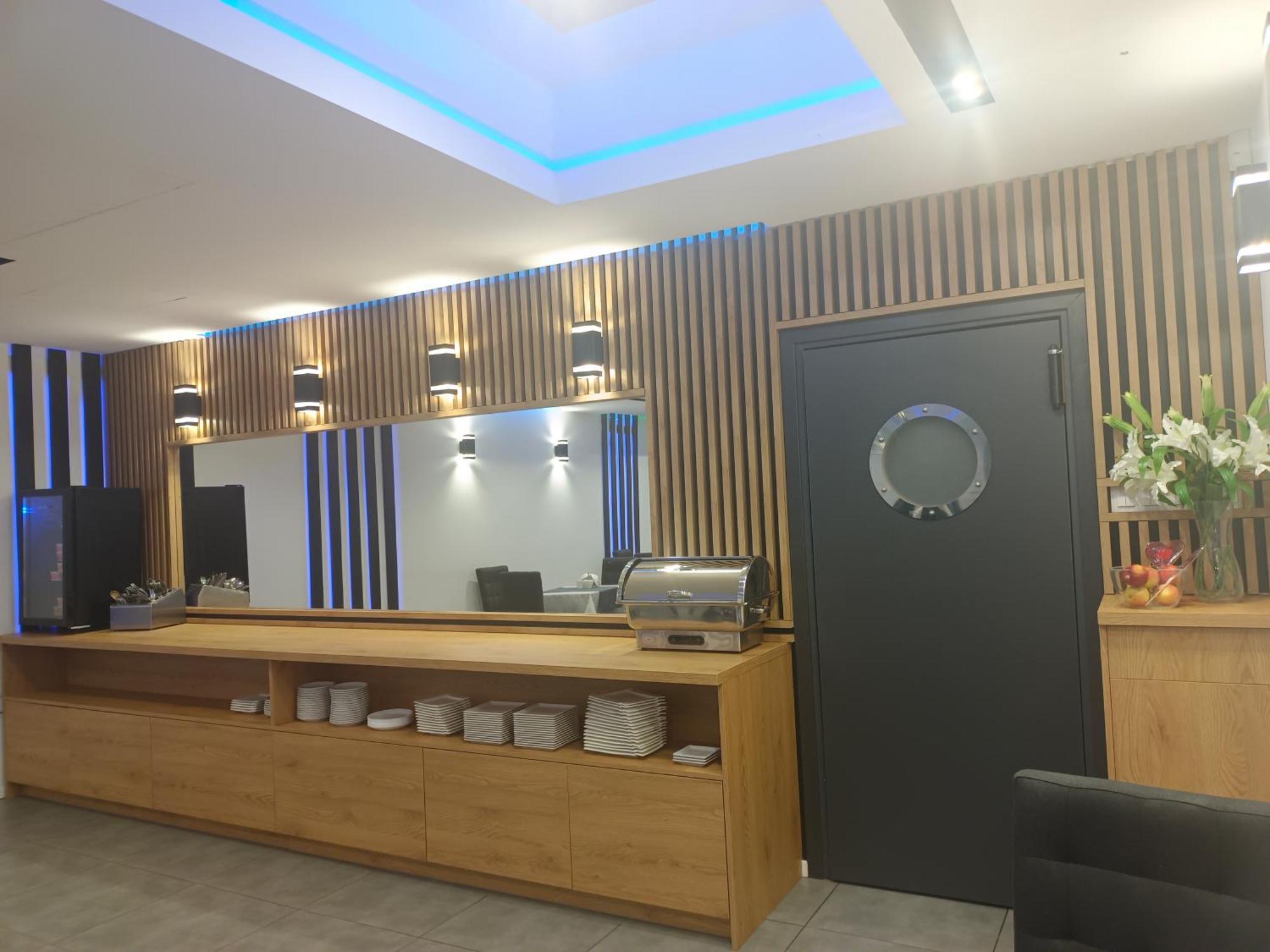 Hotelik & Restauracja Amber Raszyn Εξωτερικό φωτογραφία
