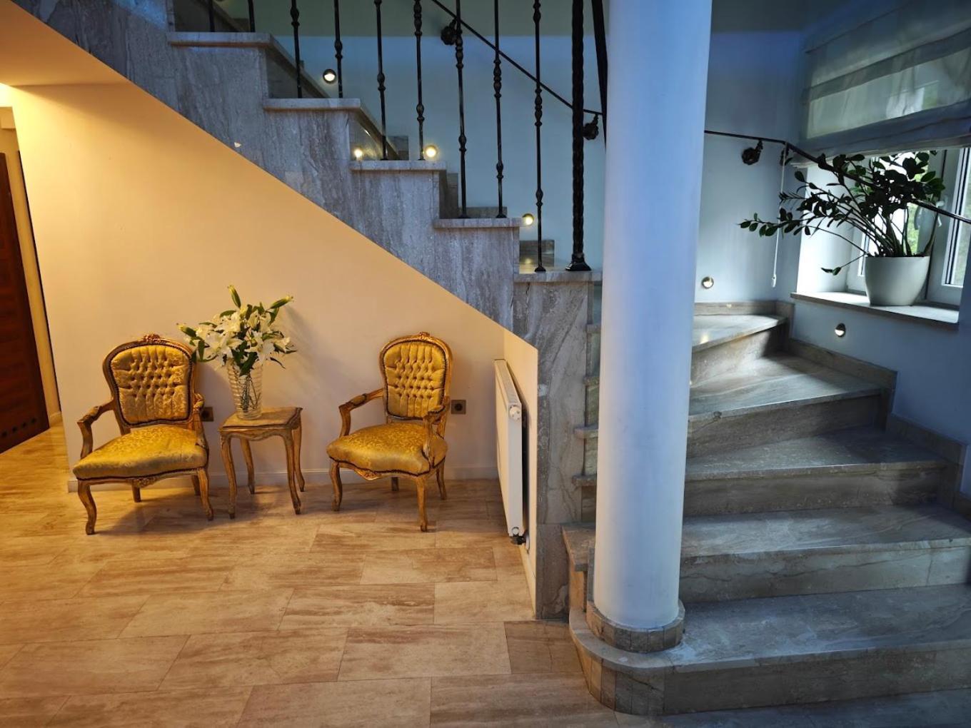 Hotelik & Restauracja Amber Raszyn Εξωτερικό φωτογραφία